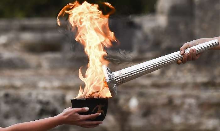 Parigi 2024, accesa in Grecia la fiamma olimpica