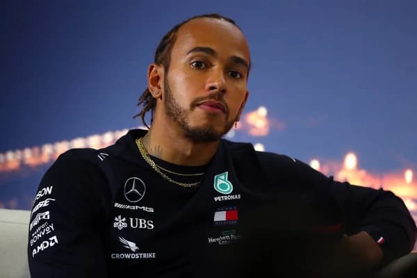 Lewis Hamilton in Ferrari: Un Cambiamento Epocale per il 2025