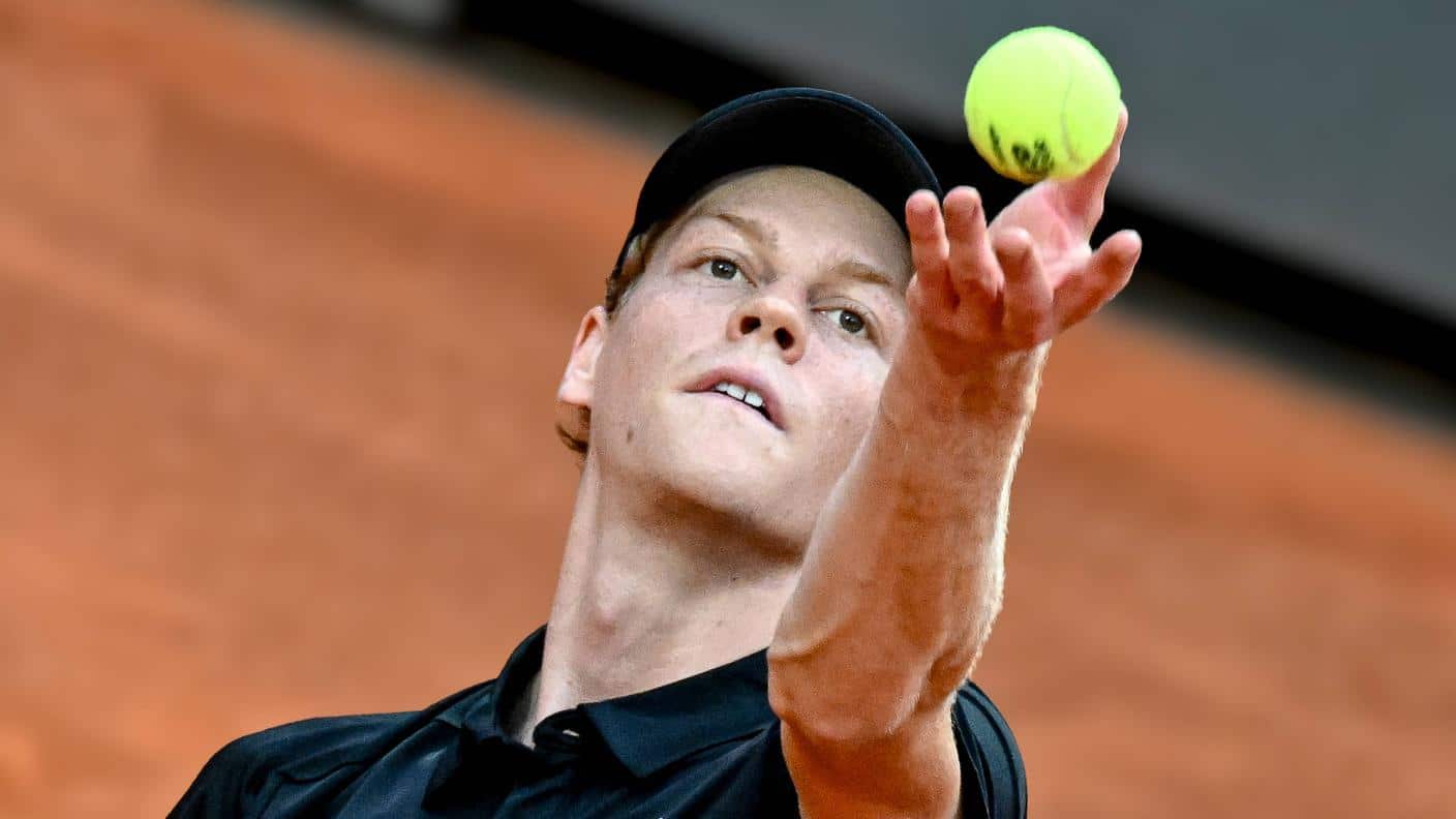 Sinner domina Rublev agli Internazionali d’Italia: vola in semifinale