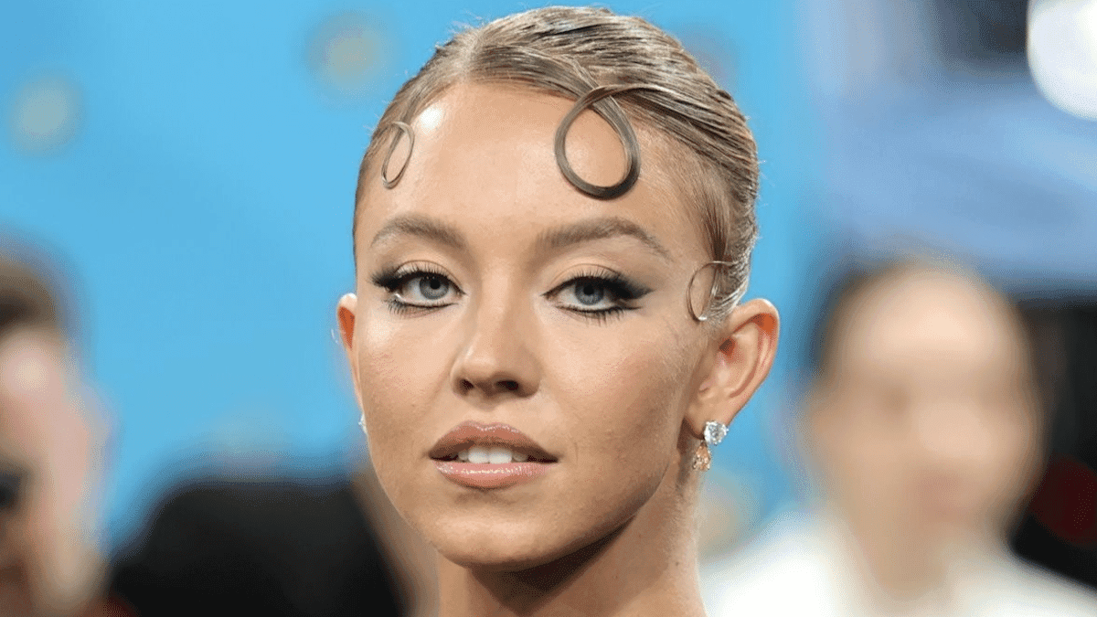 Sydney Sweeney, possibile svolta per James Bond: l’ipotesi di una 007 al femminile