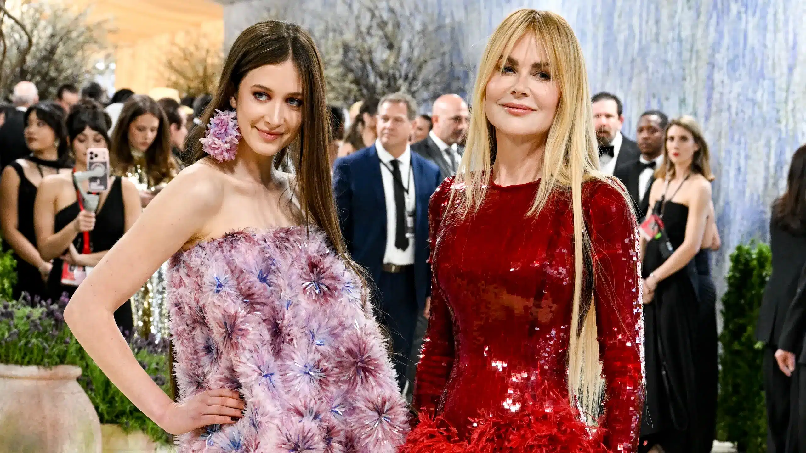 Met Gala 2026, sfilata di star: Bezos, Kidman e Zuckerberg sotto i riflettori