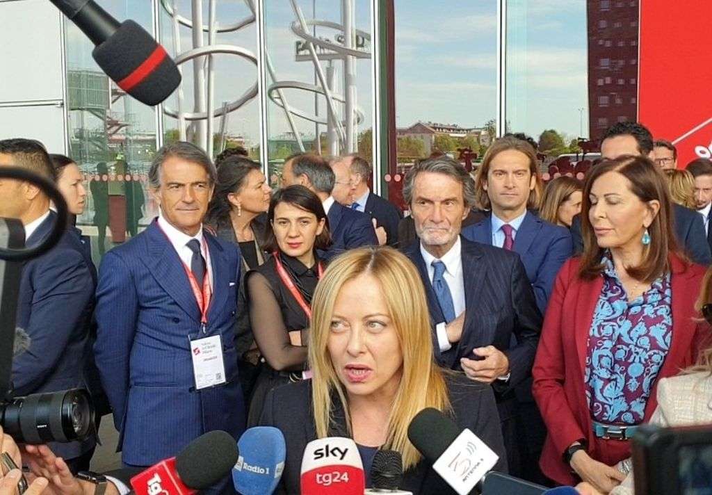 Salone del mobile: il Ministro del Turismo Santanchè: “qui c’è veramente l’eccellenza italiana”