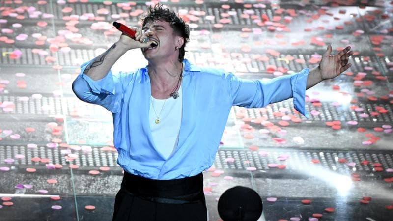 Sanremo 2025. Trionfa Olly con "Balorda Nostalgia", tra emozioni e polemiche