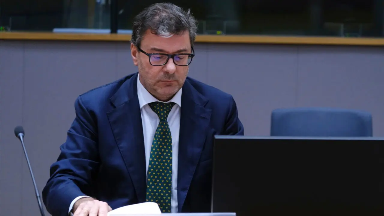 Giorgetti, il rischio recessione è concreto se crisi energetica si prolunga