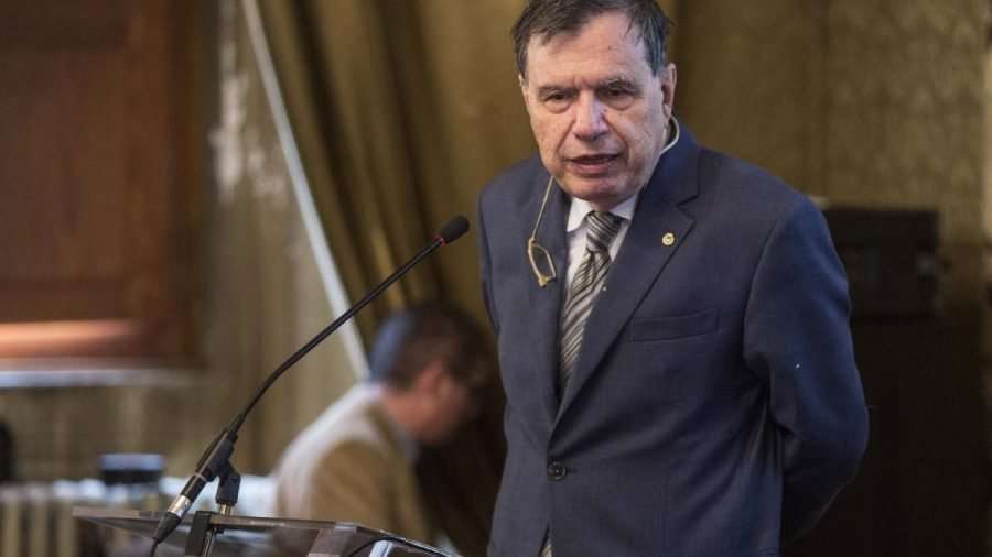 Nobel per la fisica 2021, a vincerlo è uno scienziato italiano: Giorgio Parisi