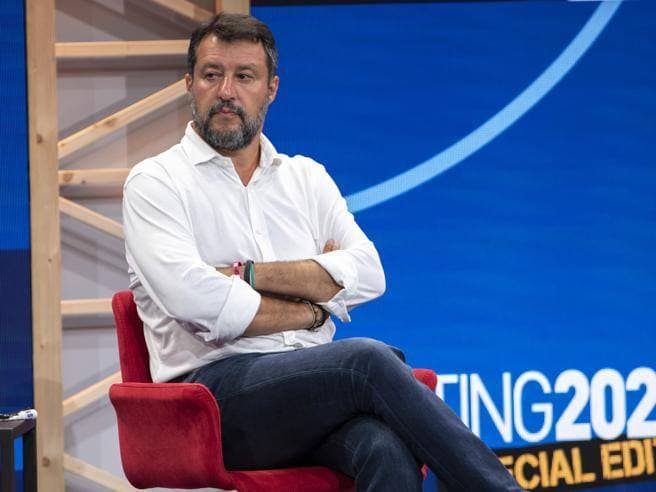 Ius Scholae. Lega e Fdl fanno quadrato contro Fi, Salvini: “Stipendi e pensioni priorità”