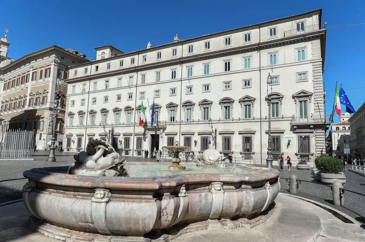 Pnrr e Coesione, via libera dal Cdm al decreto semplificazioni: meno burocrazia per cittadini e imprese