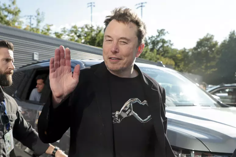 Musk: "Senza Starlink Kiev perde la guerra"