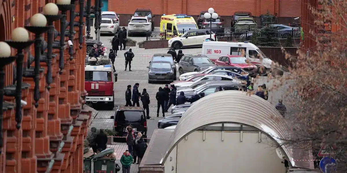 Esplosione in un palazzo a Mosca, due morti