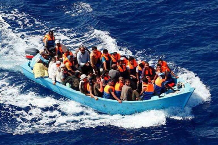 Migranti, nuovo rinvio alla Corte di Giustizia: il nodo dei Paesi sicuri