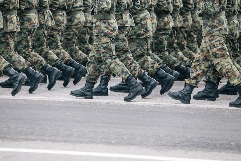 Spese militari, il governo spinge su commissione ad hoc