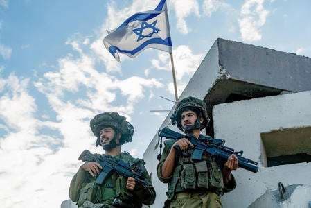 Israele ritira le truppe nella parte a sud di Gaza. A Roma è atteso Israel Katz, il ministro degli esteri israeliano