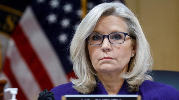 Liz Cheney pur essendo appartenente al partito dei Repubblicani annuncia: “Voterò per Kamala Harris”