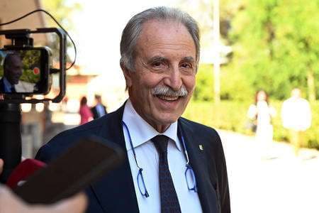 Elezioni in Basilicata, la regione và al centrodestra: riconfermato il presidente Vito Bardi