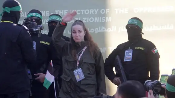 Gaza: liberati 8 ostaggi, l'ira di Israele per modalità rilascio