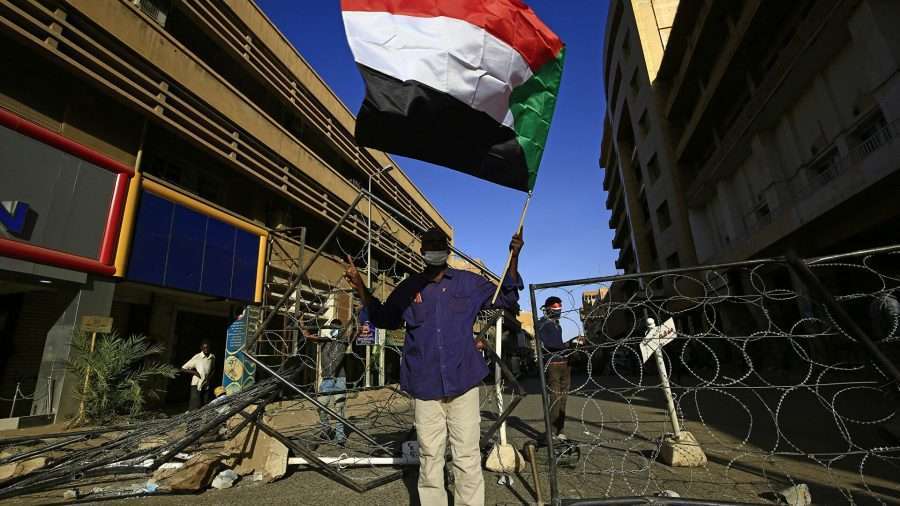 Sudan, sventato un golpe volto a sovvertire il consiglio di transizione: 40 arresti