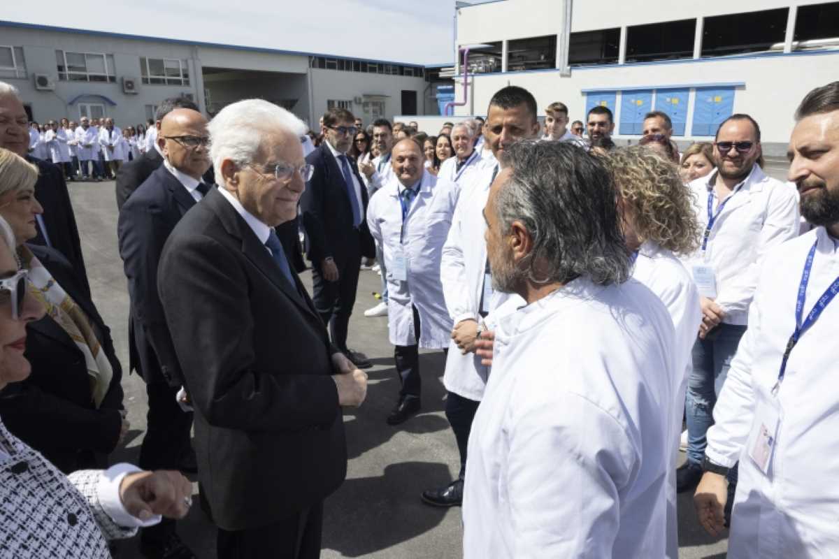 Primo Maggio. Mattarella in Calabria, il lavoro é libertá ed é un elemento base della democrazia