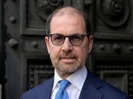 Monte dei Paschi, la scalata su Mediobanca ora può contare anche sui Doris