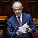 Piantedosi alla Camera: “No ai processi sommari alle forze dell’ordine”