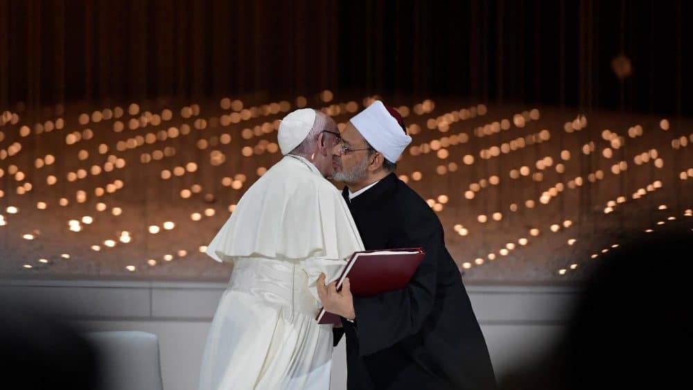 Francesco, il Papa del dialogo con l'Islam. L'incontro ad Abu Dhabi con il Grande Imam di Al Azhar e l'enciclica sulla Fratellanza Umana e l'incontro