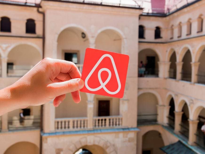 Affitti brevi, arriva il Cin: ne risulta privo il 35% delle strutture