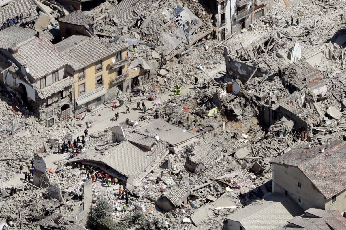 Otto anni fa il violento terremoto che colpì l’Italia centrale. Meloni, la ricostruzione un dovere e un investimento