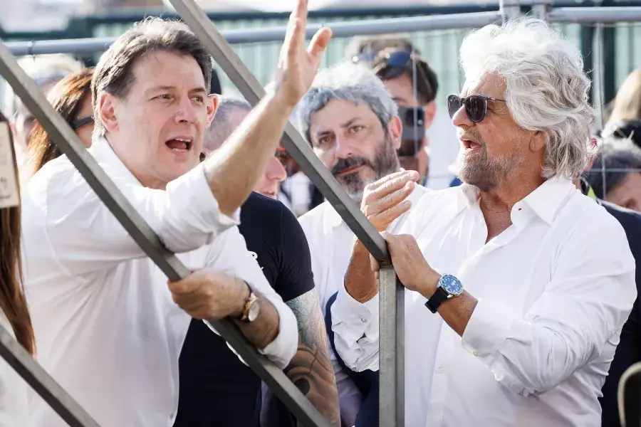 Conte: "Il contratto di consulenza con Grillo non verrà rinnovato"