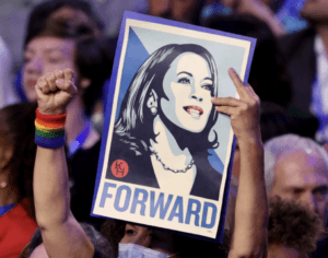 Kamala Harris: Chicago incorona la regina democratica. Un successo che la rilancia nella corsa presidenziale