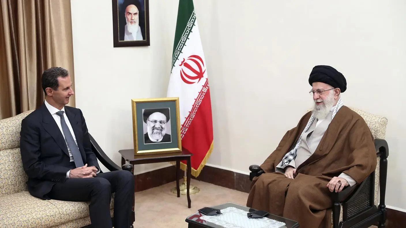 Iran, Khamenei: "Usa e Israele dietro quanto accaduto in Siria"