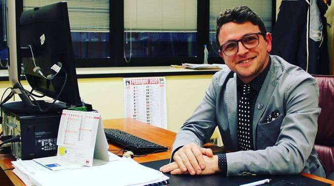 Ponza, arrestato per mazzette il coordinatore locale di Fdi: l’assessore Danilo D’Amico