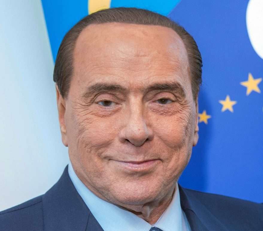 Quirinale: il centrodestra con Berlusconi apre il valzer tra i no di Pd e M5S e l’indignazione del web