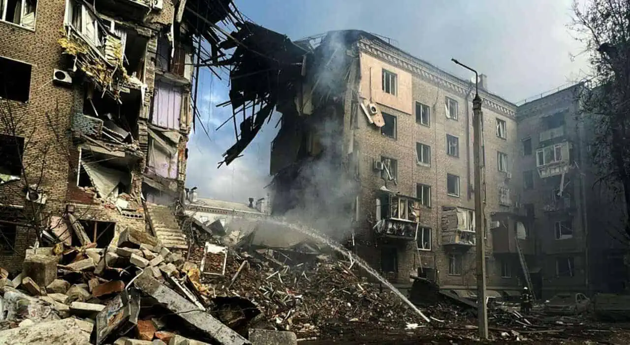 Deadly Missile Strikes in Ukraine: Civilian Fatalities in Kyiv and Kharkiv