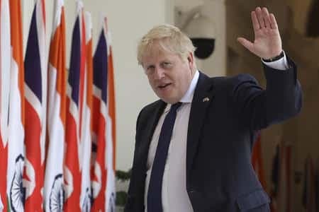 Boris Johnson ci ripensa: "Convinto della strategia di Trump"
