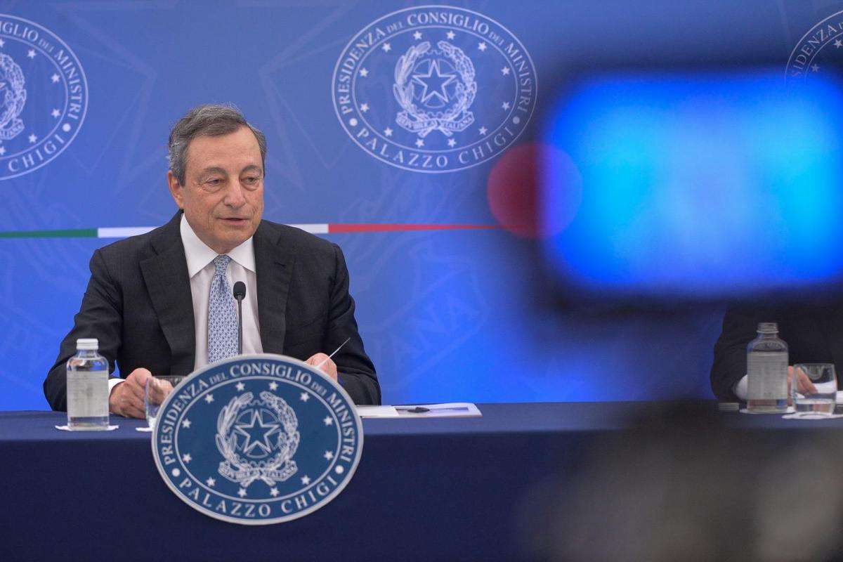 Draghi: “Il dl Aiuti-Bis è un provvedimento di proporzioni straordinarie”