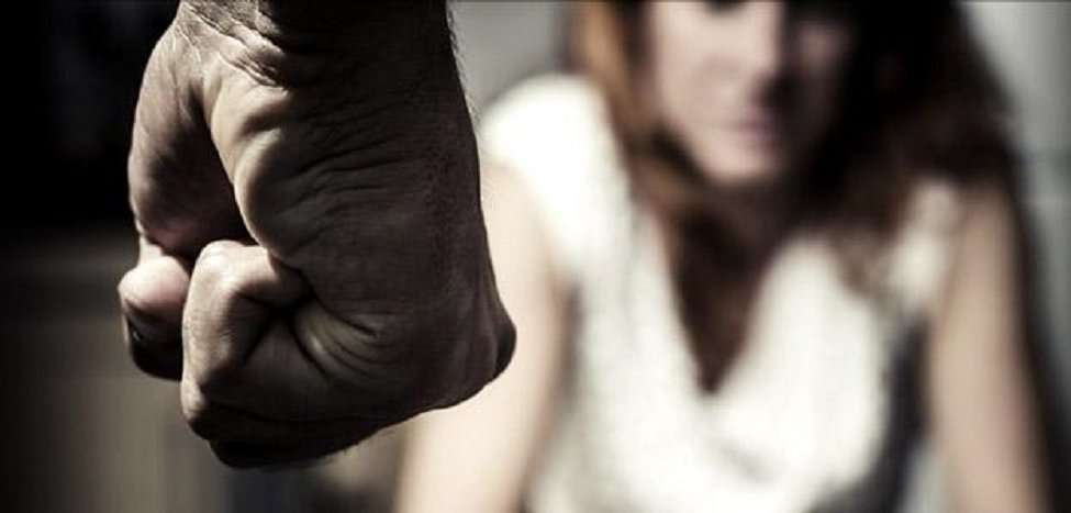 Femminicidi e magistratura, la Cassazione depotenzia il reato di stalking