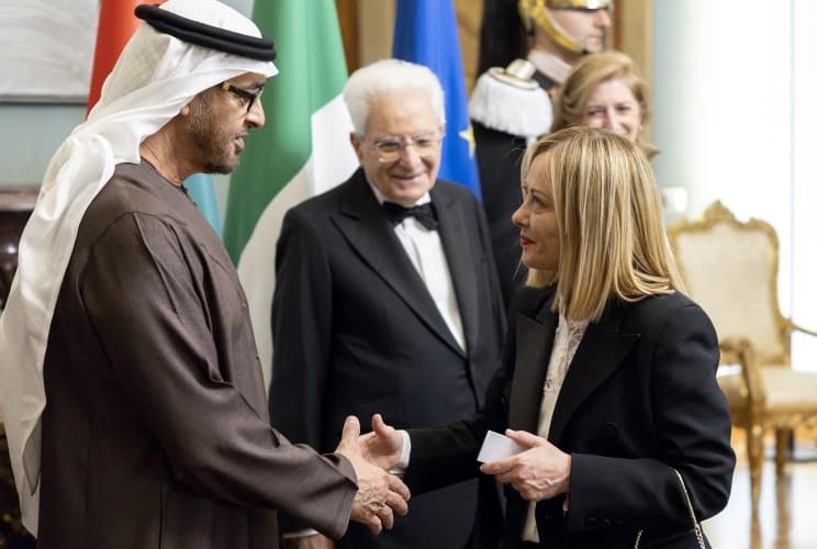 Il presidente degli Emirati Al Nahyan  a cena al Quirinale. Domani alla Farnesina Forum Italia - EAU