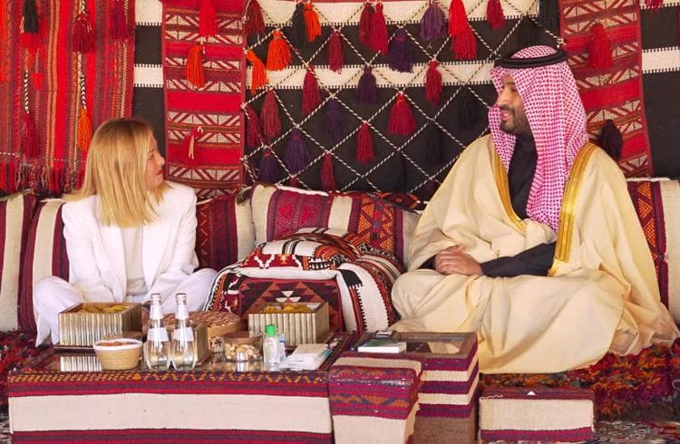 Accordi per 10 miliardi di dollari, Meloni rafforza i legami con l'Arabia Saudita