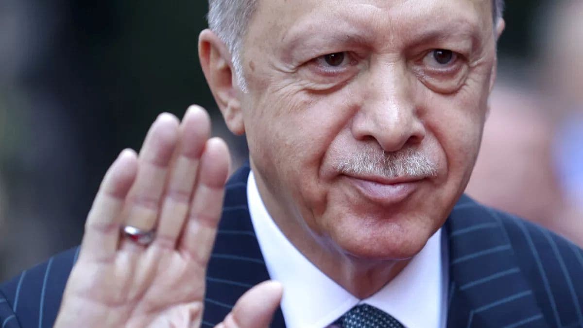 Turchia in ebollizione, 340 arresti in nottata dopo le proteste per l'arresto del sindaco di Istanbu