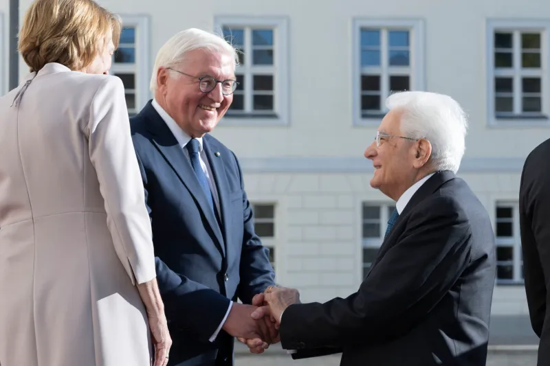 Mattarella a Berlino: “L’ultradestra offre risposte facili ma ingannevoli”