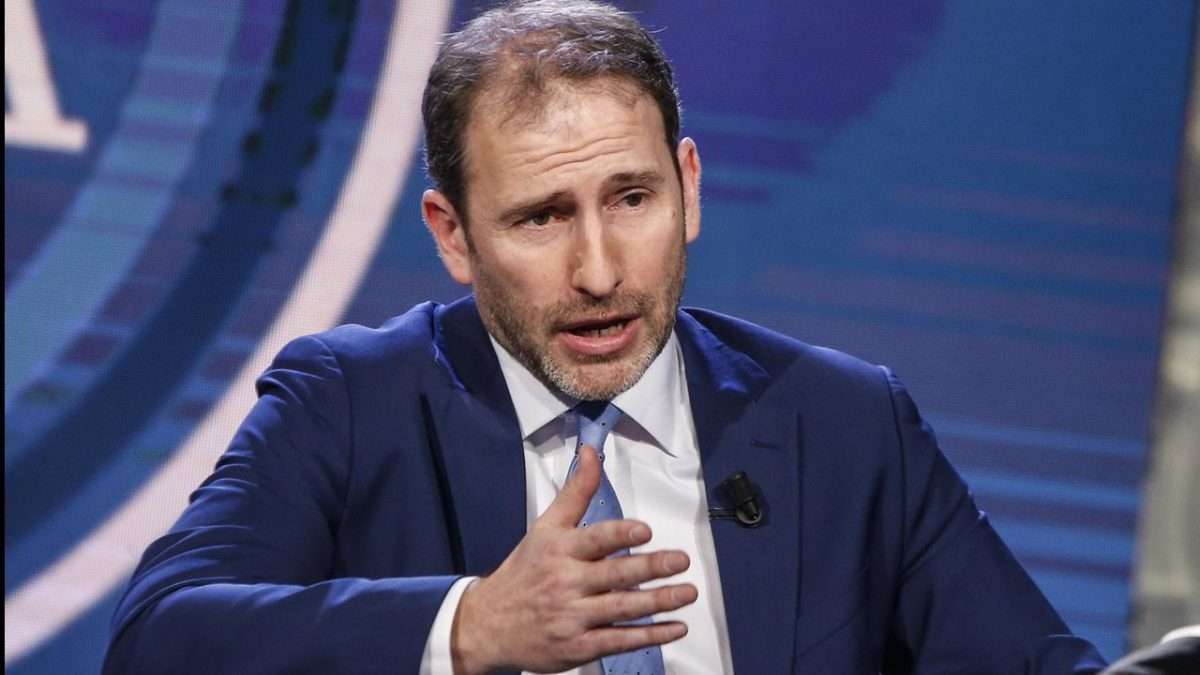 rousseau-rifiuta-di-inviare-la-lista-iscritti-al movimento