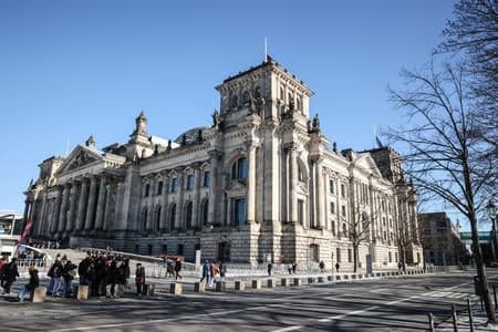 AfD MP Charged for Allegedly Making Nazi Salute at Reichstag Entrance