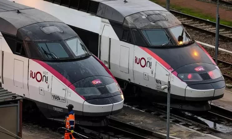 Francia: attacco all’alta velocità, 800mila passeggeri bloccati. E’ sabotaggio
