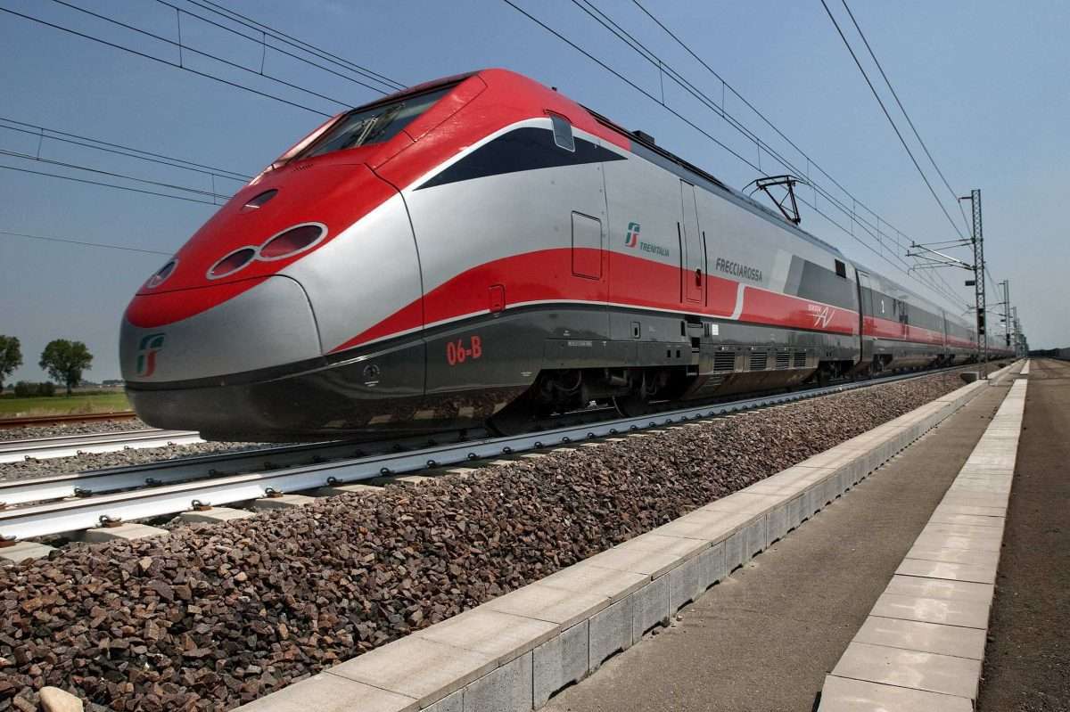 Sciopero Trenitalia, a Roma convogli in tilt e disagi