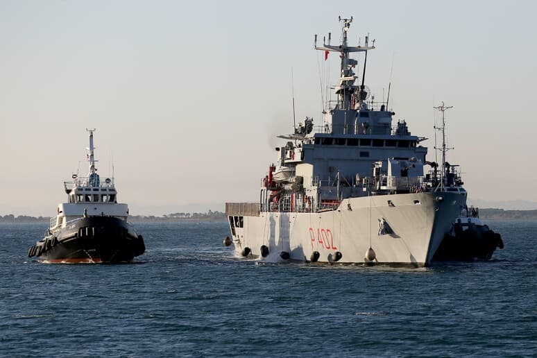 Migranti in Albania: si accende lo scontro politico