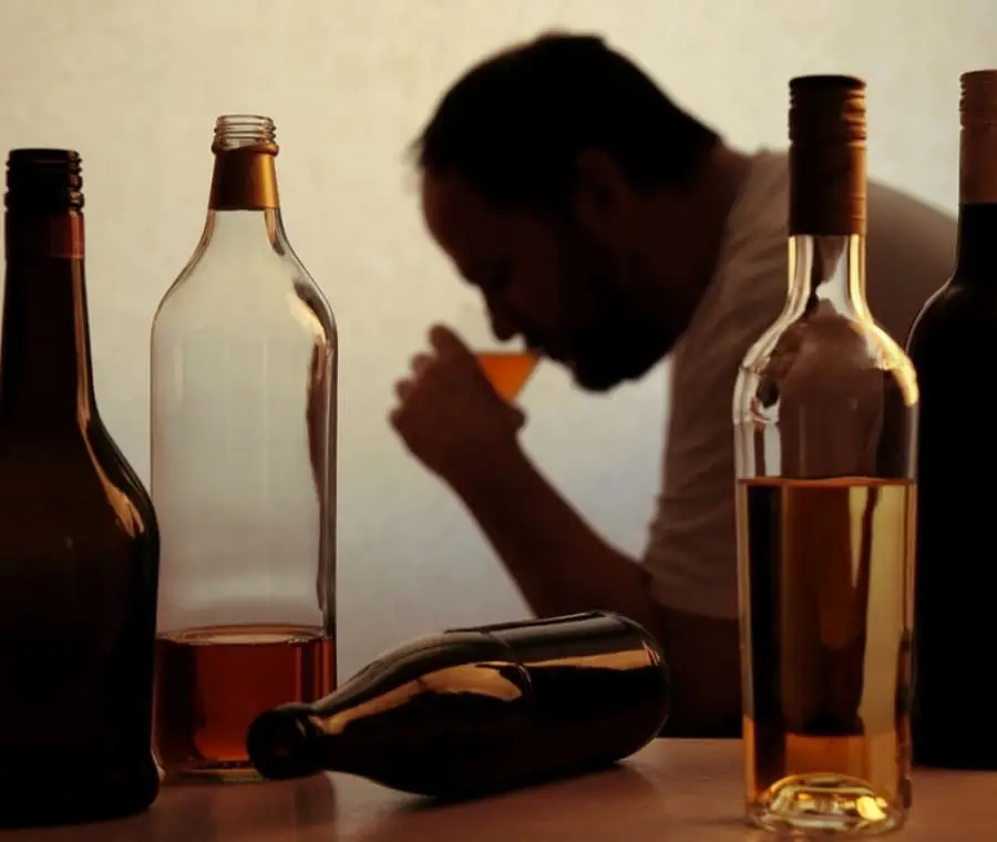 Alcol, in Italia aumenta la mortalità, oltre 8 milioni a rischio