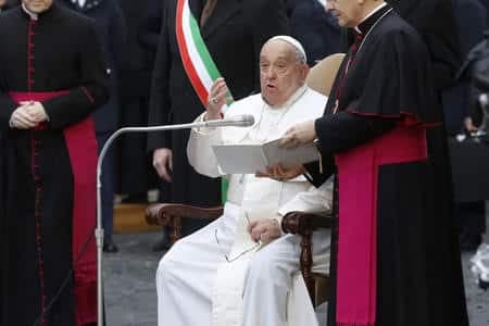 Papa, sospesa la ventilazione meccanica