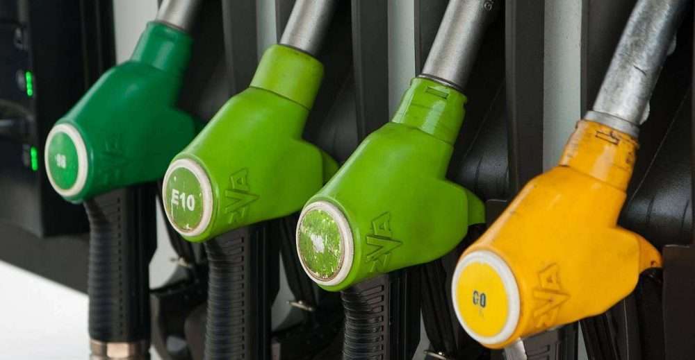 Ue, approvato il Regolamento sullo stop a motori benzina o diesel. L’Italia astenuta dalla votazione
