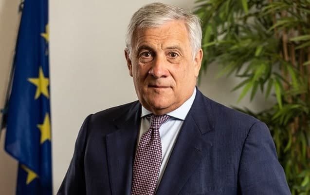 Tajani agli italiani negli Emirati, "Rimanete dove siete, situazione grave"