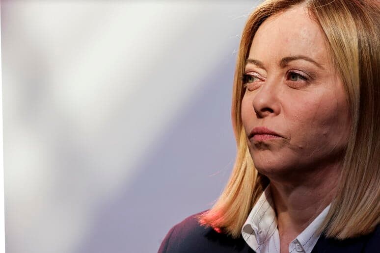 Meloni al Financial Times: "Italia tra Usa e Ue? scelta infantile"