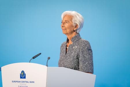 Lagarde fa suo il monito di Draghi: “Occorrono azioni concrete perchè l’Europa non resti indietro”